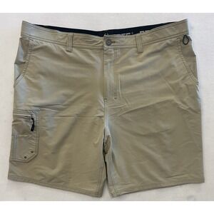 Realtree Men's Performance Hybrid Fishing Shorts Size XLarge 40/42 Beige